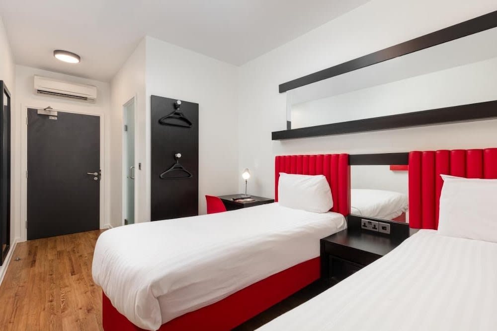 Tune Hotel Liverpool 5