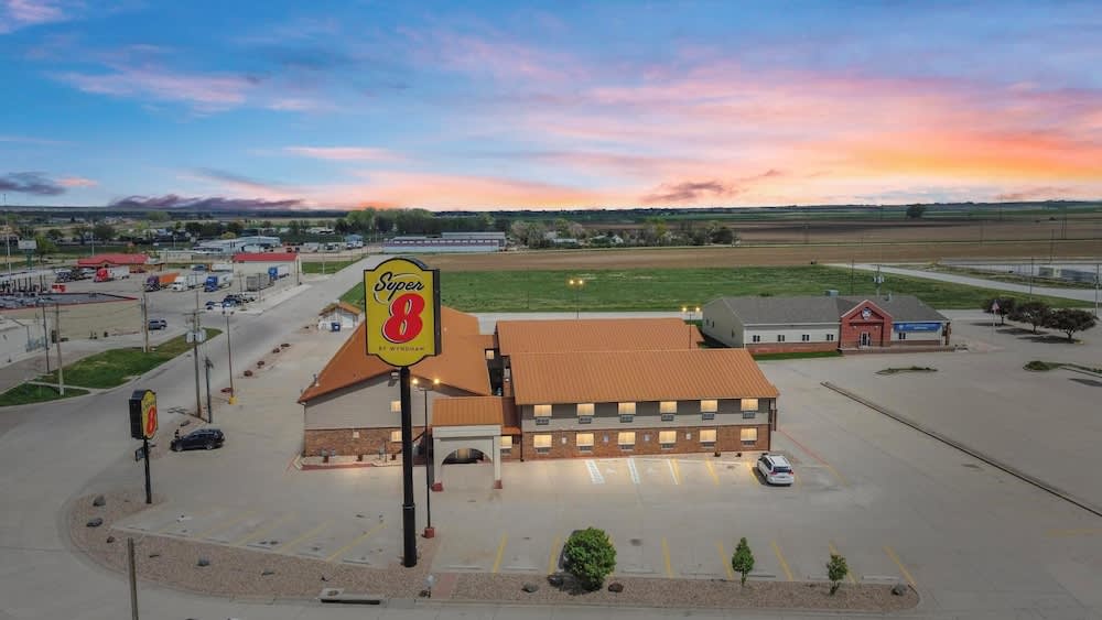 Super 8 by Wyndham Ogallala 1