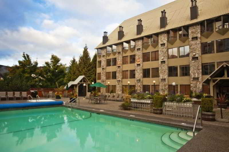 Mountainside Lodge 4