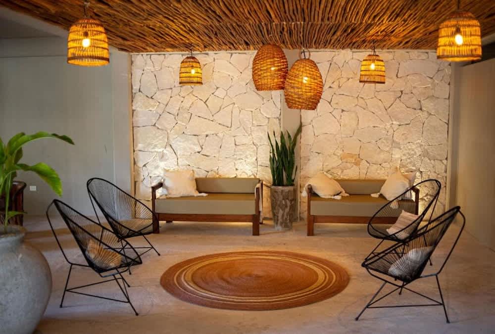 Noah Beach Hotel & Suites 2