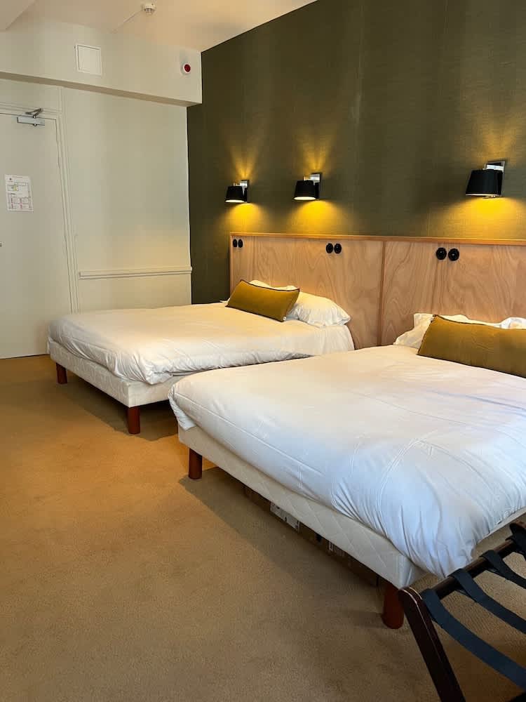 Hôtel Henri IV 2