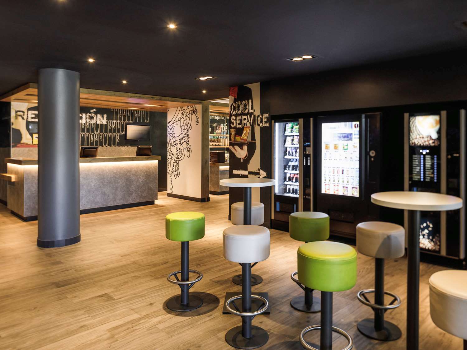 Ibis Budget Málaga Aeropuerto Avenida de Velazquez 4