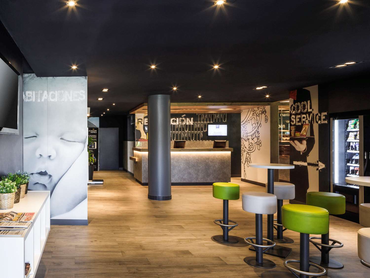 Ibis Budget Málaga Aeropuerto Avenida de Velazquez 5