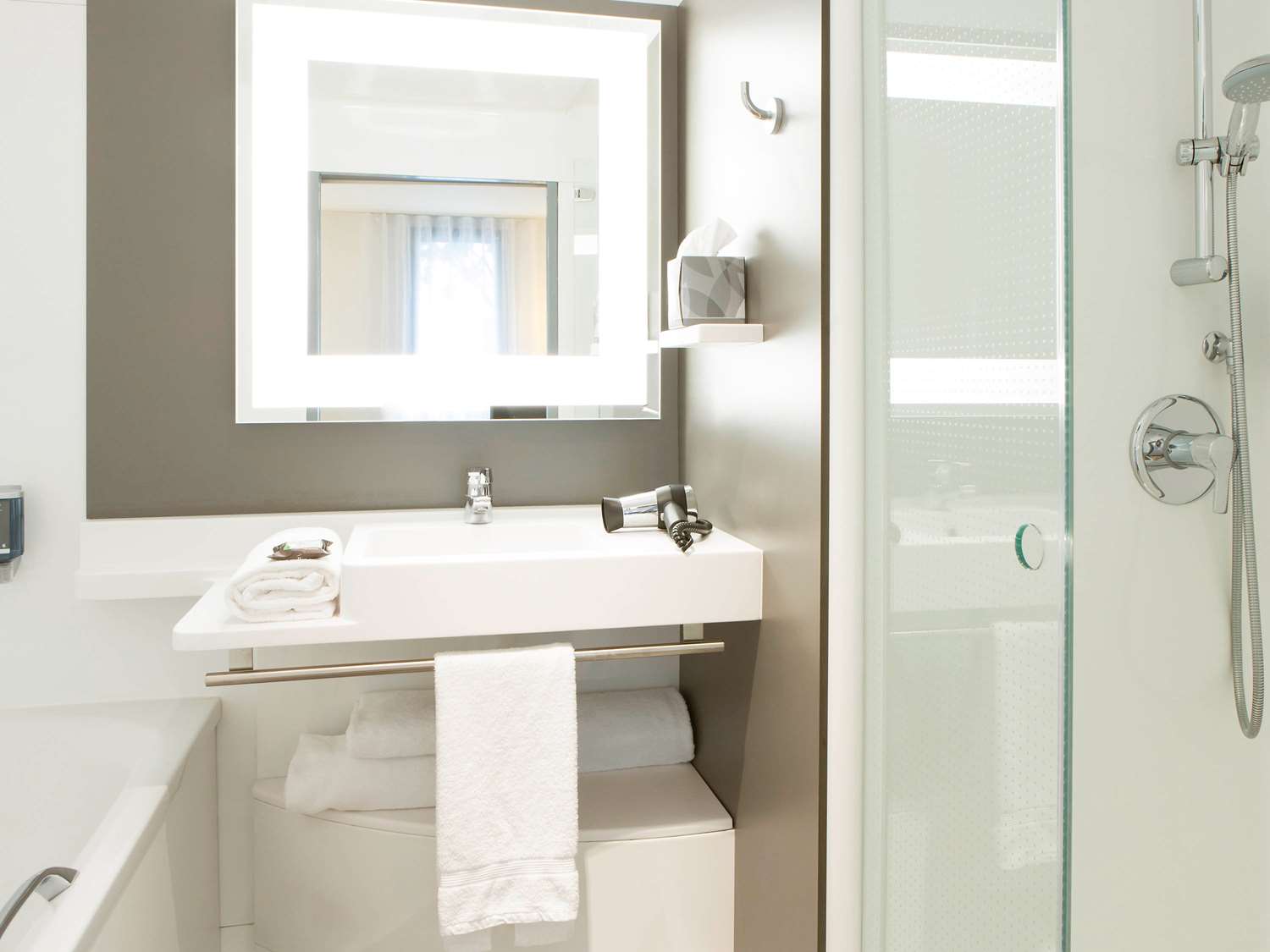 Novotel Suites Lille Europe Lille Beste Tilbudene Lastminute NO novotel-suites-lille-europe-lille-beste-tilbudene-lastminute-no