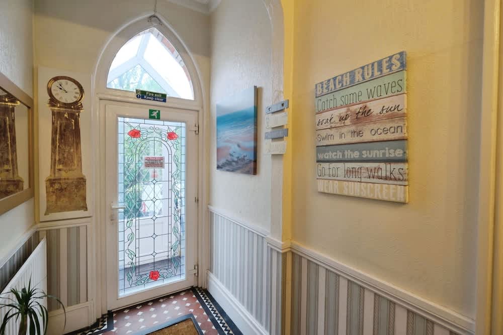 Rowcroft Lodge Guest House B&B 3