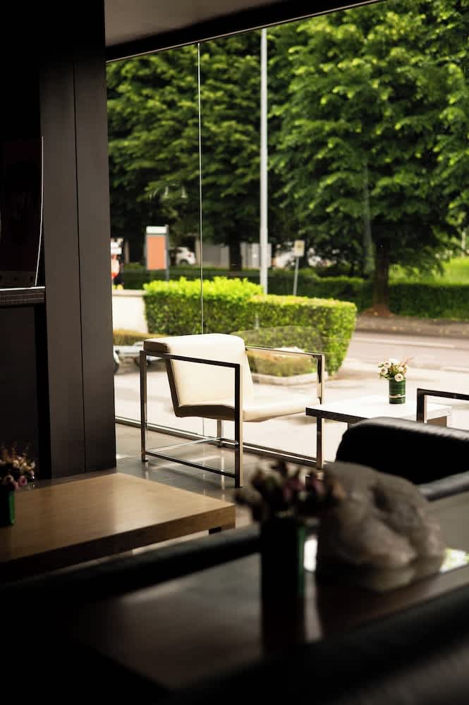 Axolute Comfort Hotel Como Cantù 1