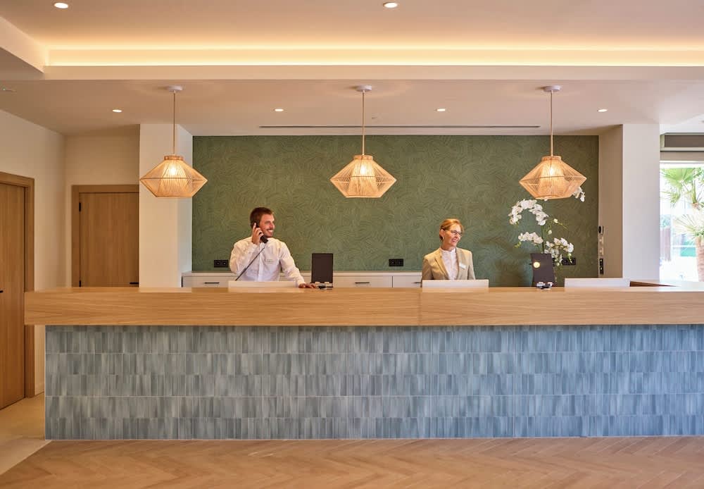 Universal Hotel Romantica 5