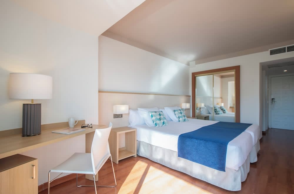 Hotel Costa Málaga - Adults Recommended - by Pierre & Vacances 4