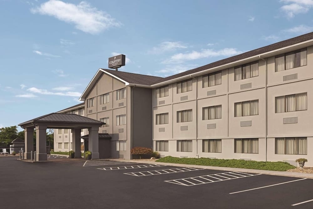 Country Inn & Suites by Radisson, Abingdon, VA 1