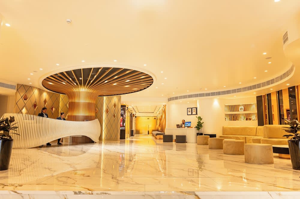Majestic City Retreat Hotel 4