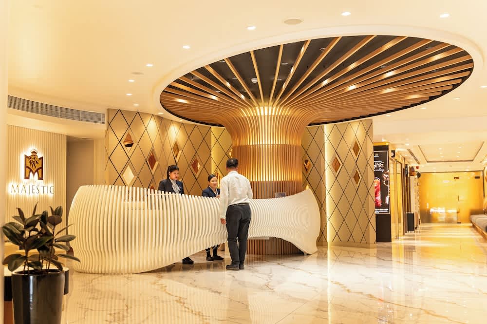 Majestic City Retreat Hotel 5