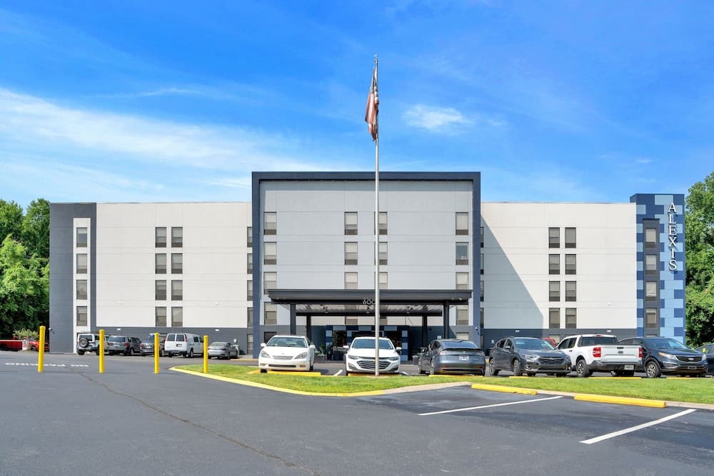 Alexis Inn and Suites Hotel 1