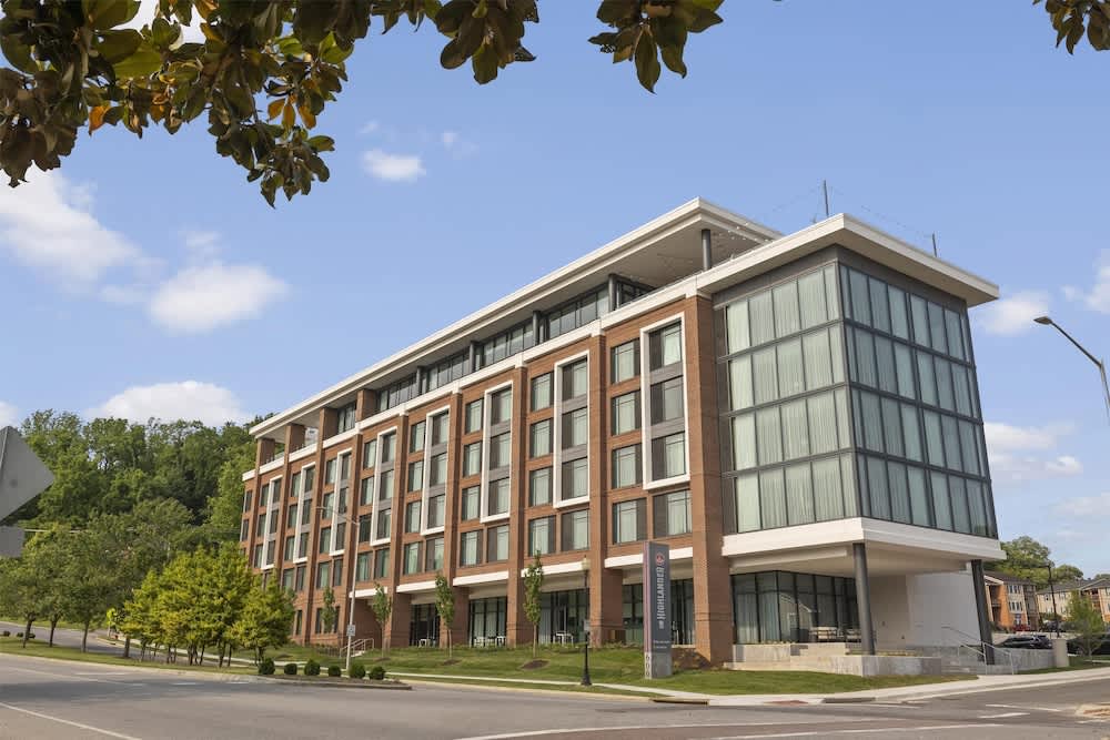 The Highlander at Radford, Tapestry Collection by Hilton 1