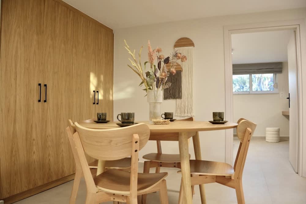 Villa Fleria Seaside Studios & Apts 5