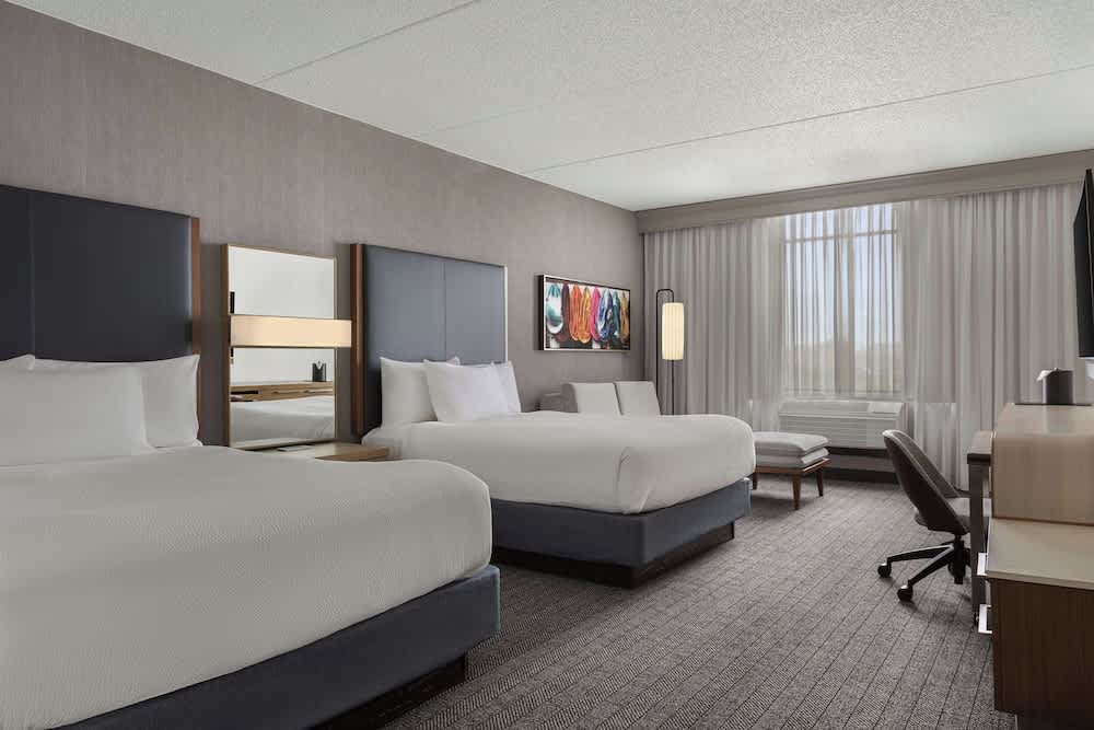 Courtyard Louisville Airport 3