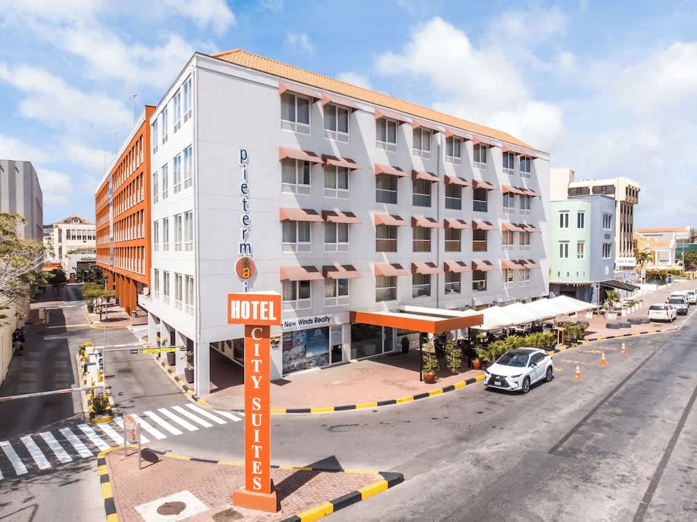 Majestic City Suites & Beach Hotel 1