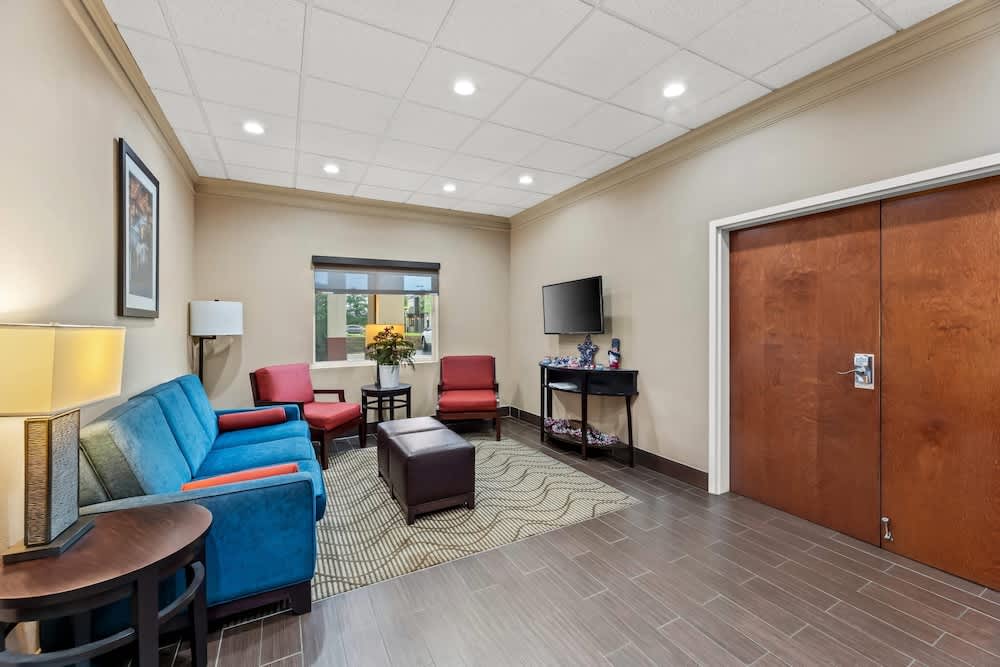 Comfort Inn & Suites Tuscumbia-Muscle Shoals 2