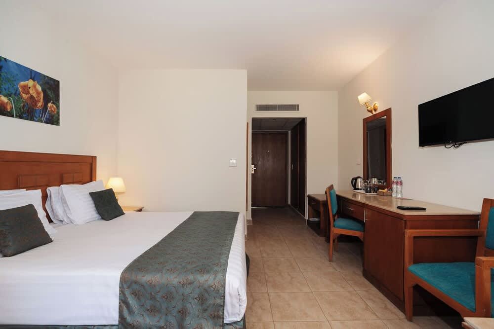 Riviera Aqua Park Resort 3