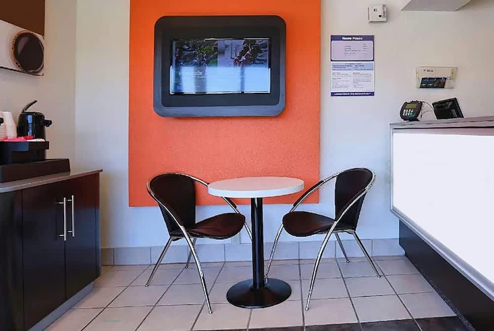 Super 8 by Wyndham Walnut Creek 1