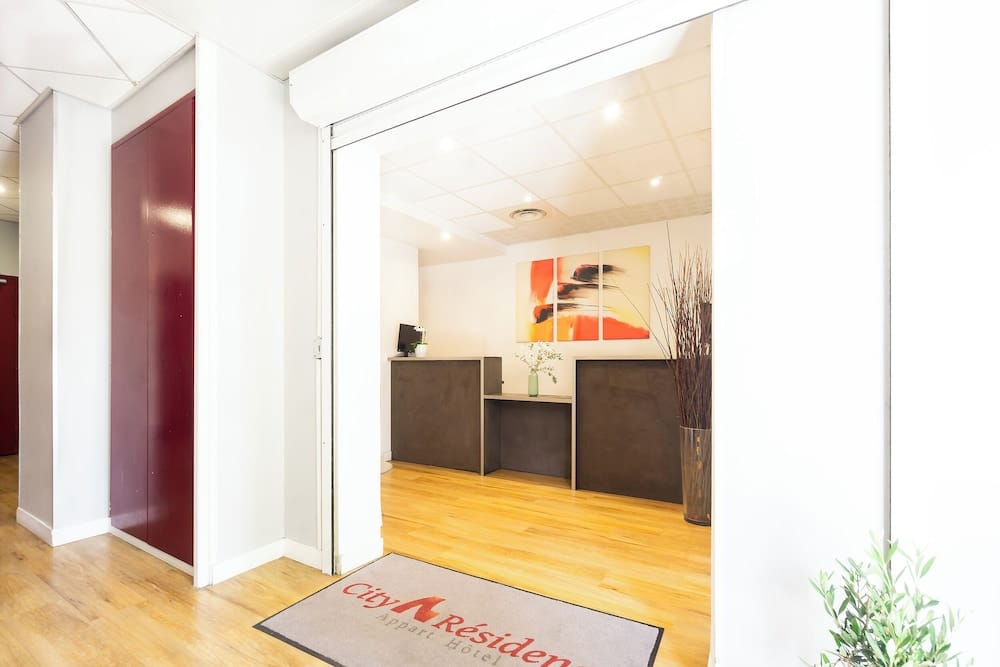 City Residence Chelles 2