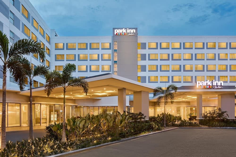 Park Inn By Radisson Clark 1