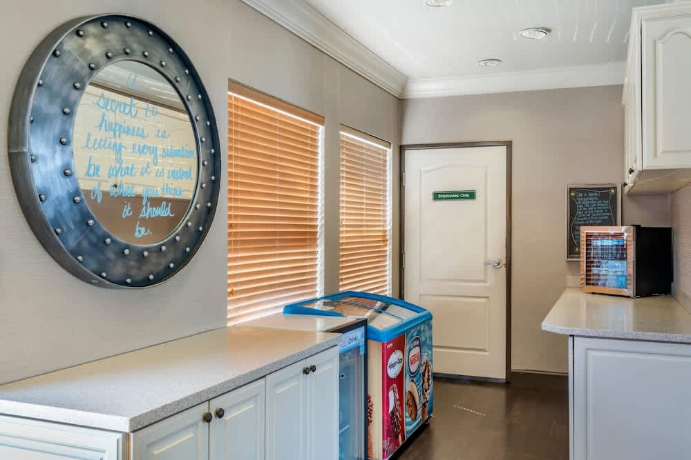 Elizabeth Oceanfront Suites, Ascend Hotel Collection 2