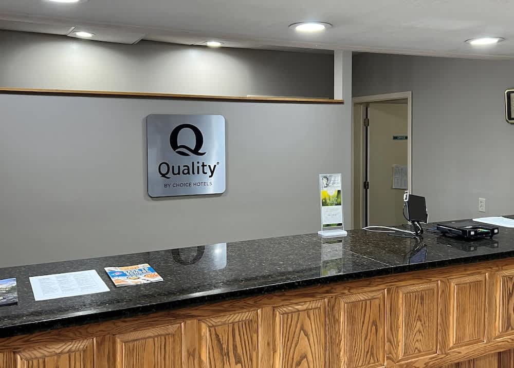 Quality Inn & Suites Grants - I-40 2