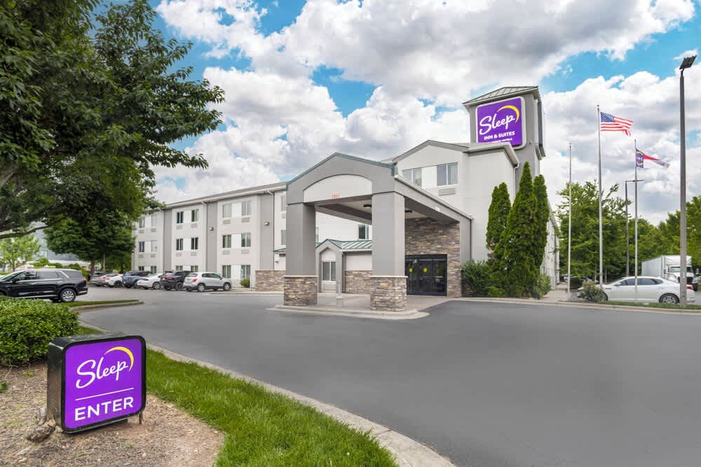 Sleep Inn & Suites at Concord Mills 1