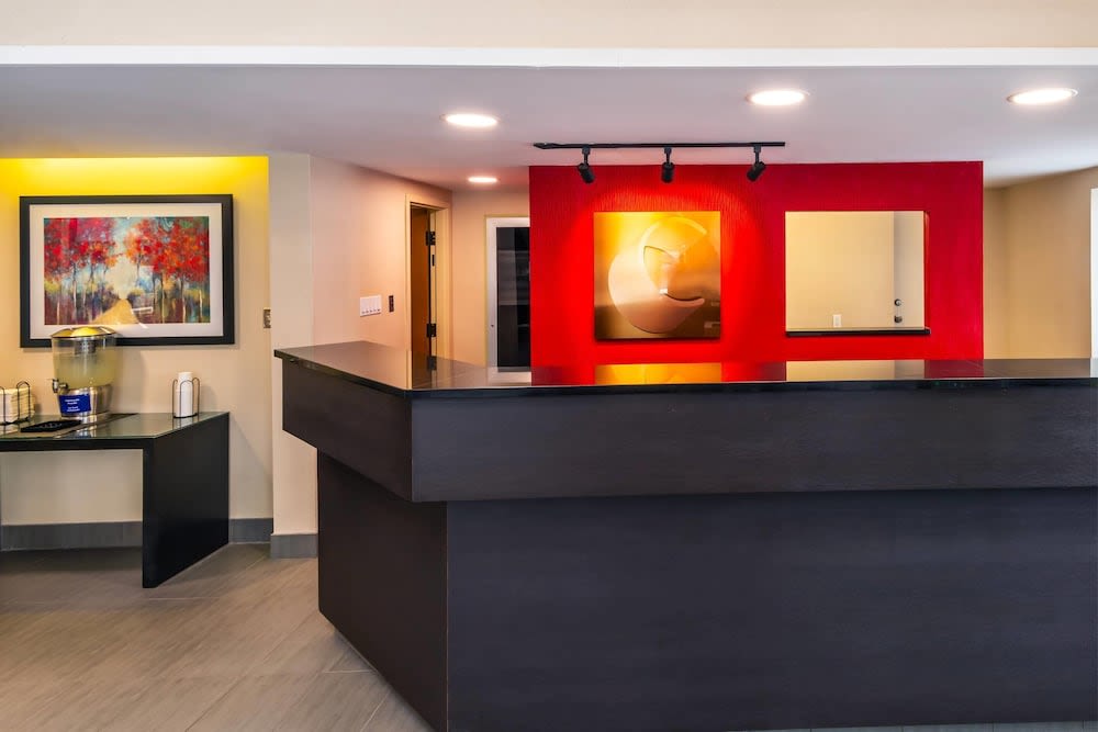 Comfort Inn 2