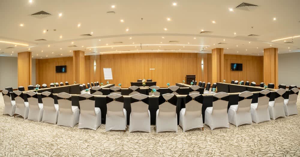 Parrotel Beach Resort 3