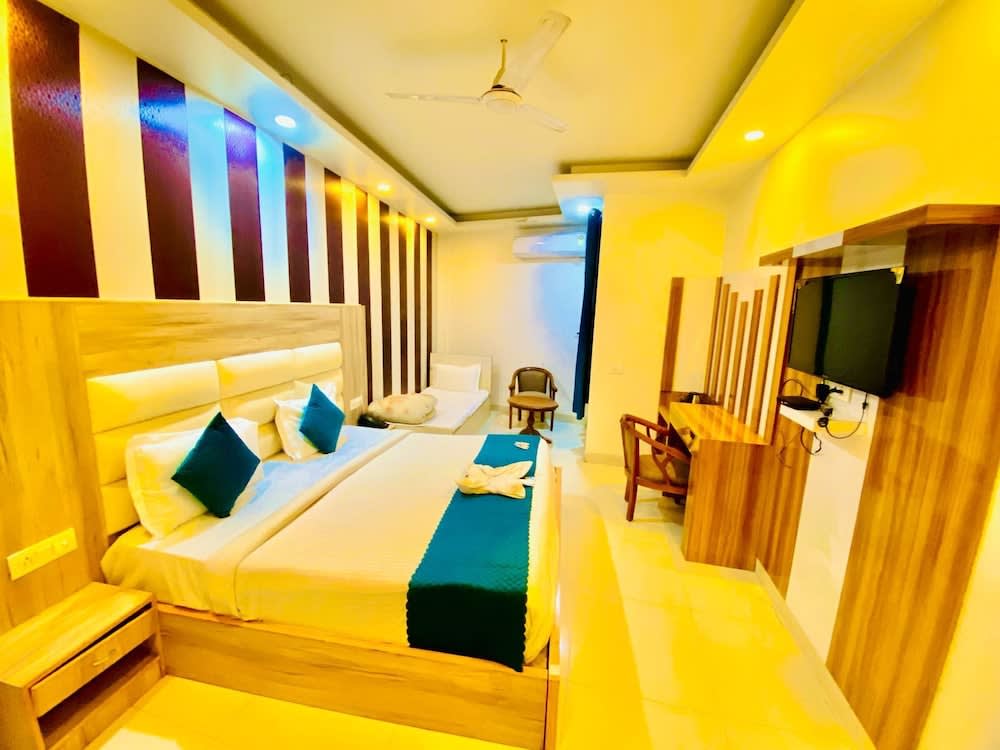 The Lohmod Suites Free Airport Drop - Opp Aerocity On Delhi-Gurugram Expressway 1