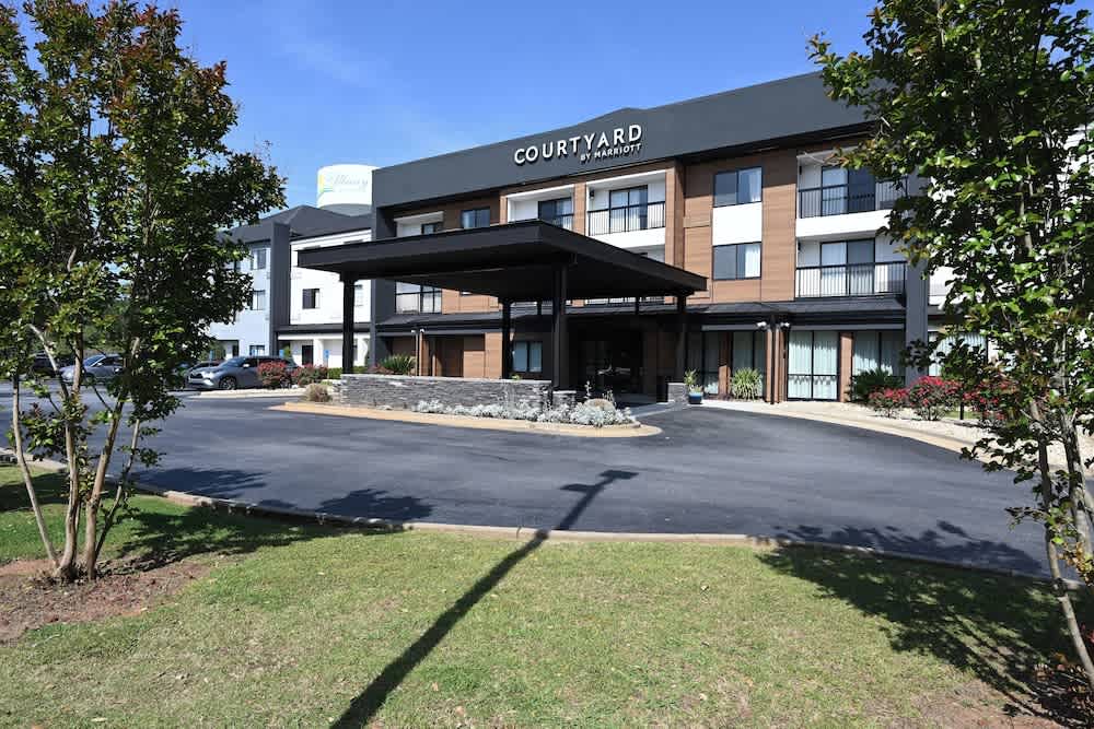 Courtyard by Marriott Albany 1