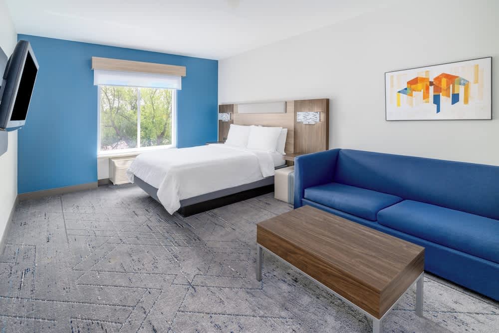 Holiday Inn Express Hotel & Suites Denver North - Thornton by IHG 1