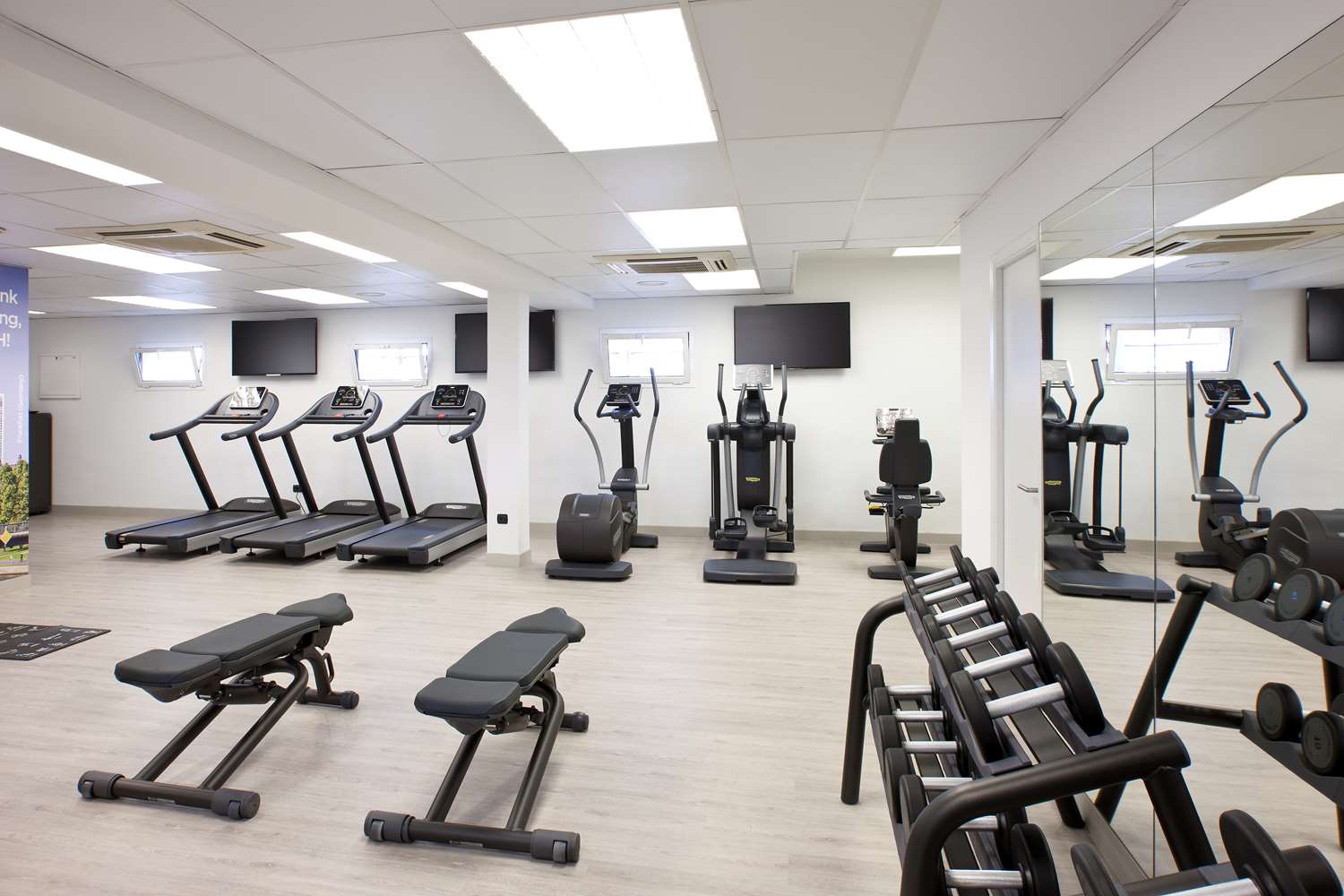 NH Pamplona Iruña Park 4