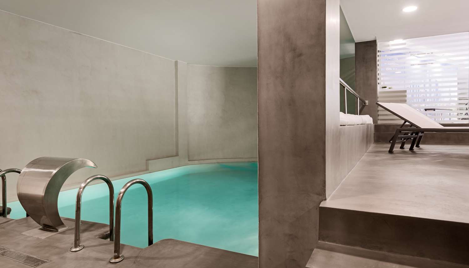 NH Valencia Las Artes 1