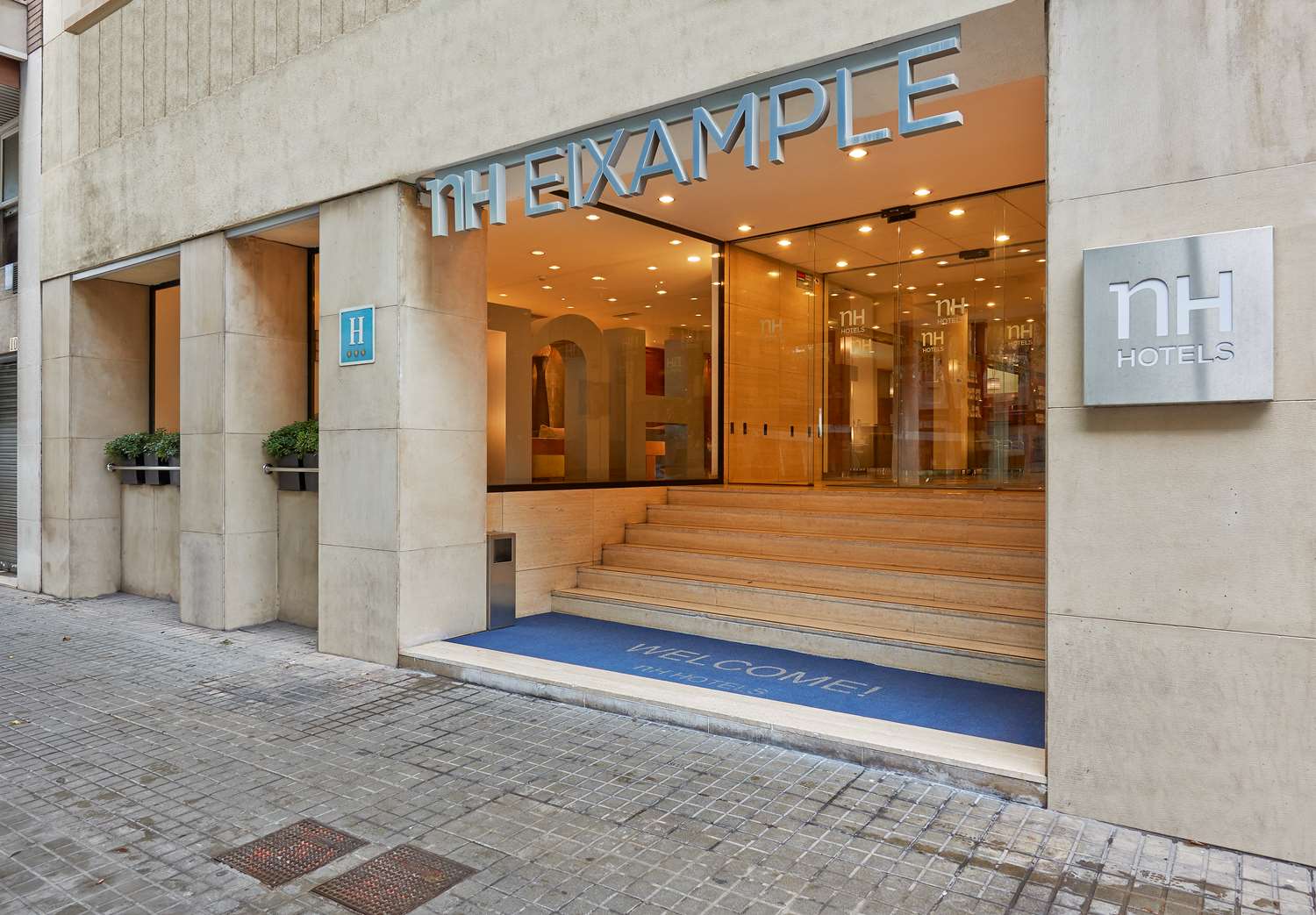 NH Barcelona Eixample 1