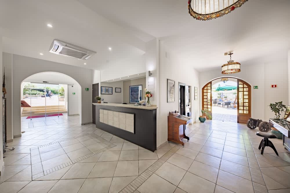 Hotel Baia Del Capitano 2