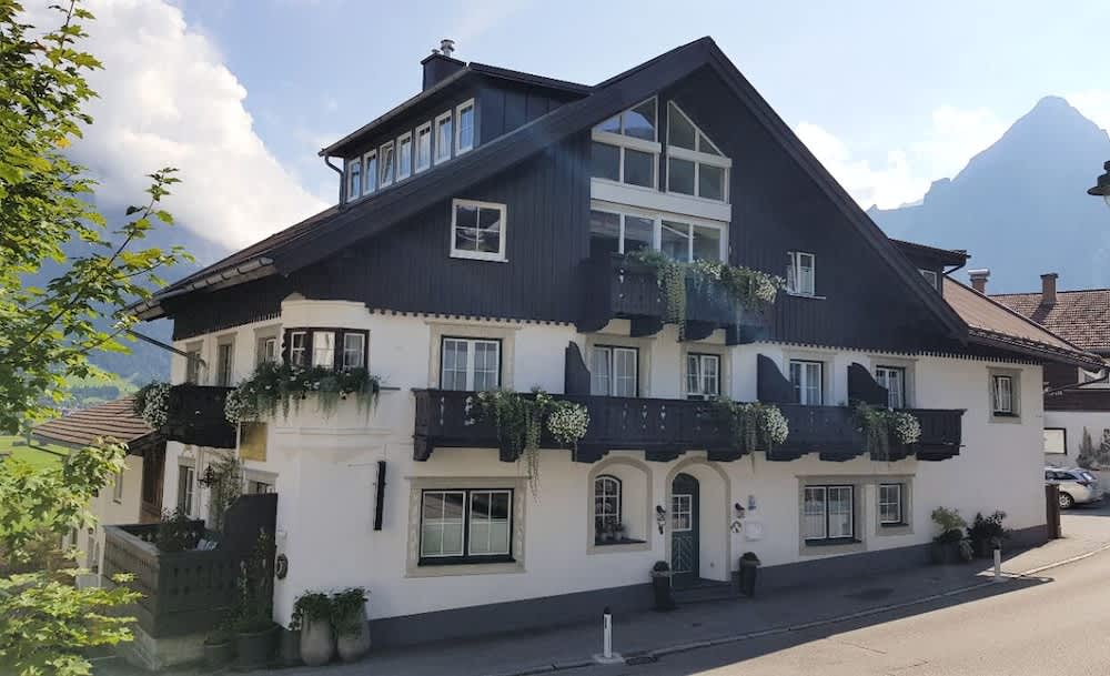 Haus Montana 1