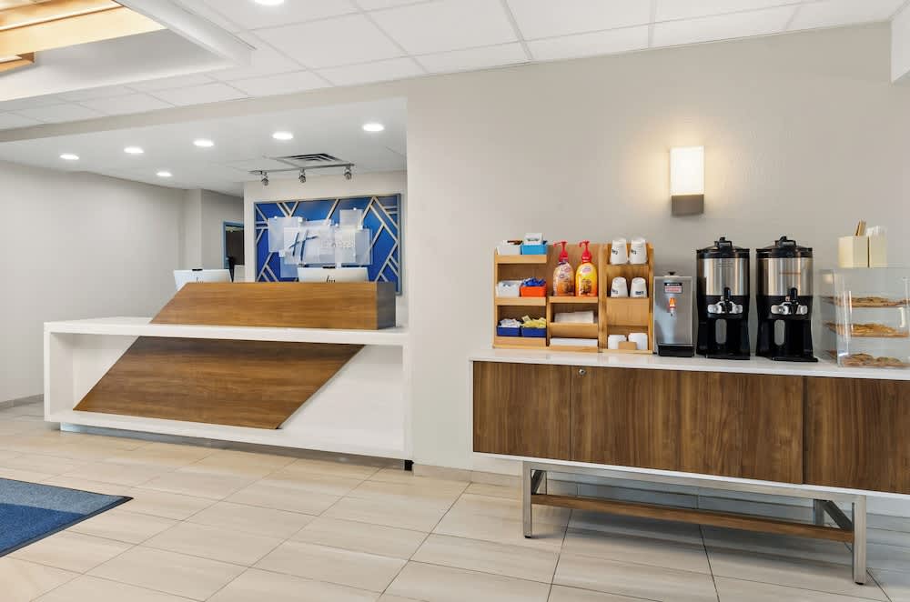 Holiday Inn Express PRINCETON/I-77 by IHG 2