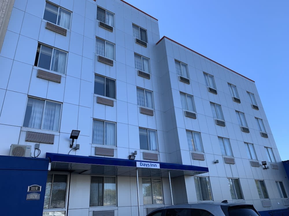 Days Inn by Wyndham Brooklyn Borough Park 1