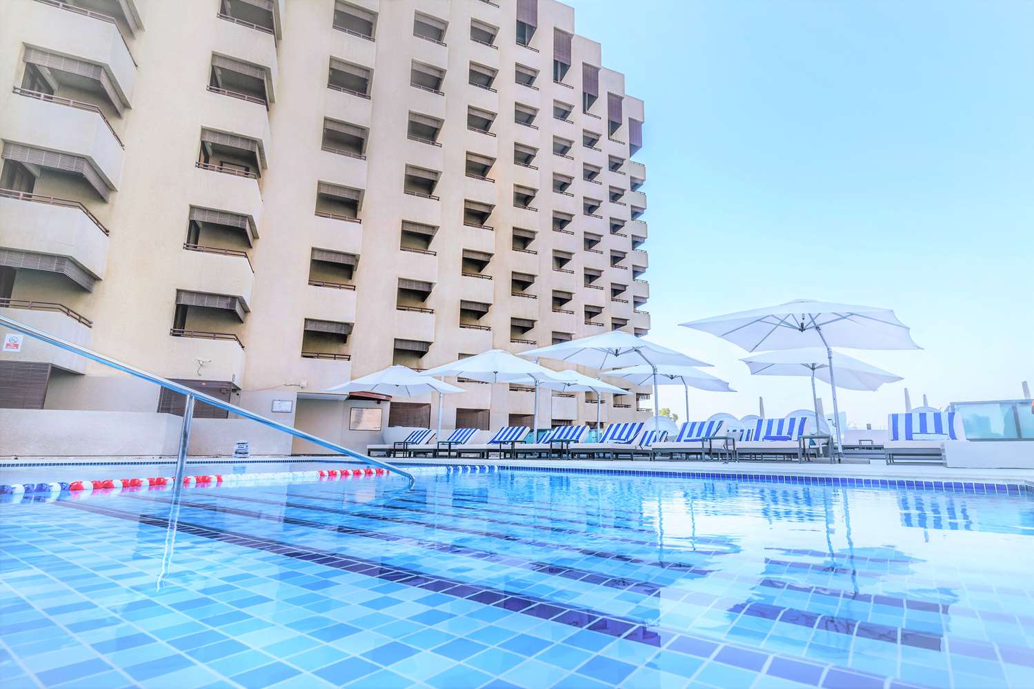 Radisson Blu Hotel, Dubai Deira Creek 4