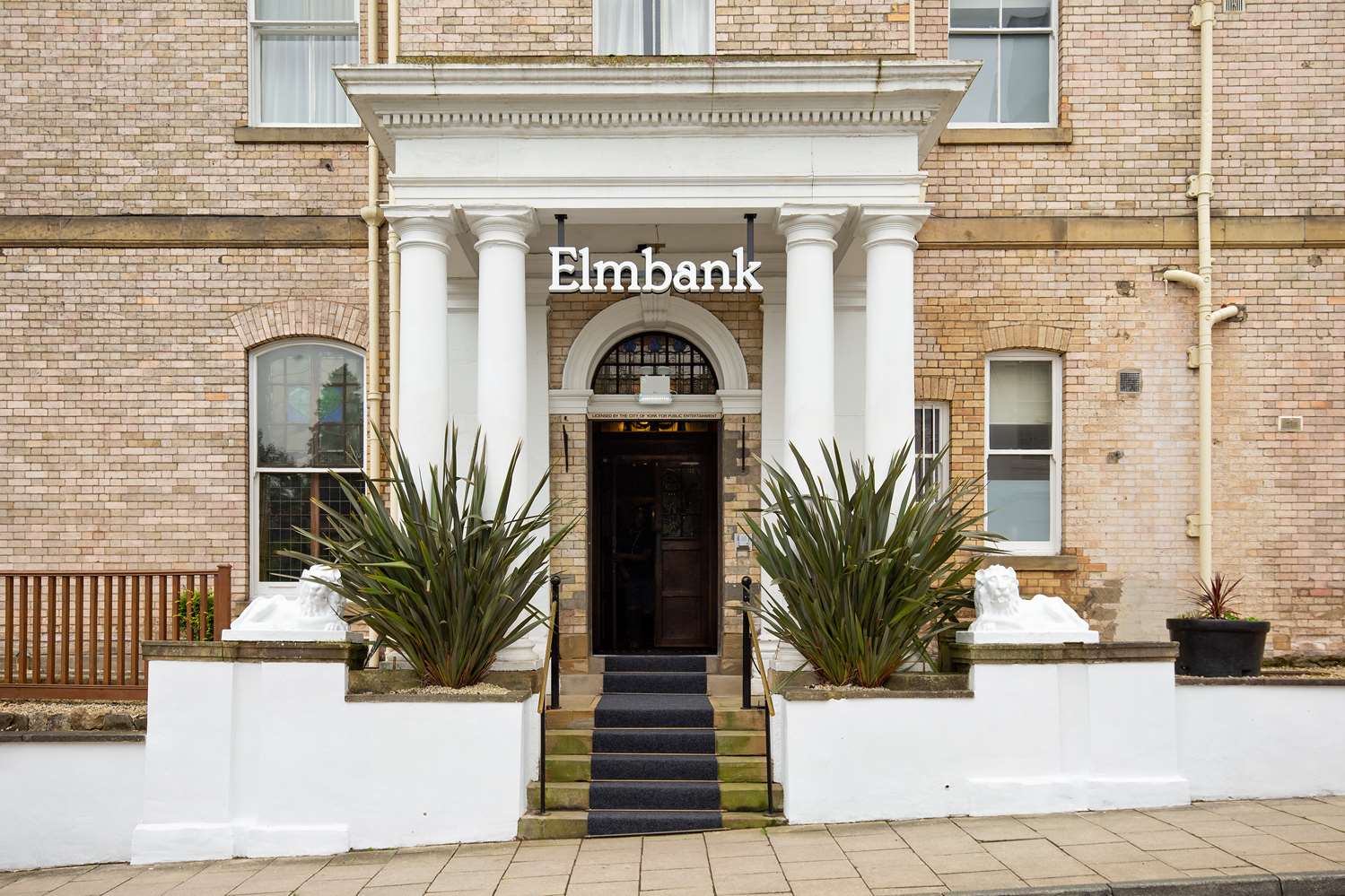 Elmbank York, Tapestry Collection by Hilton 2