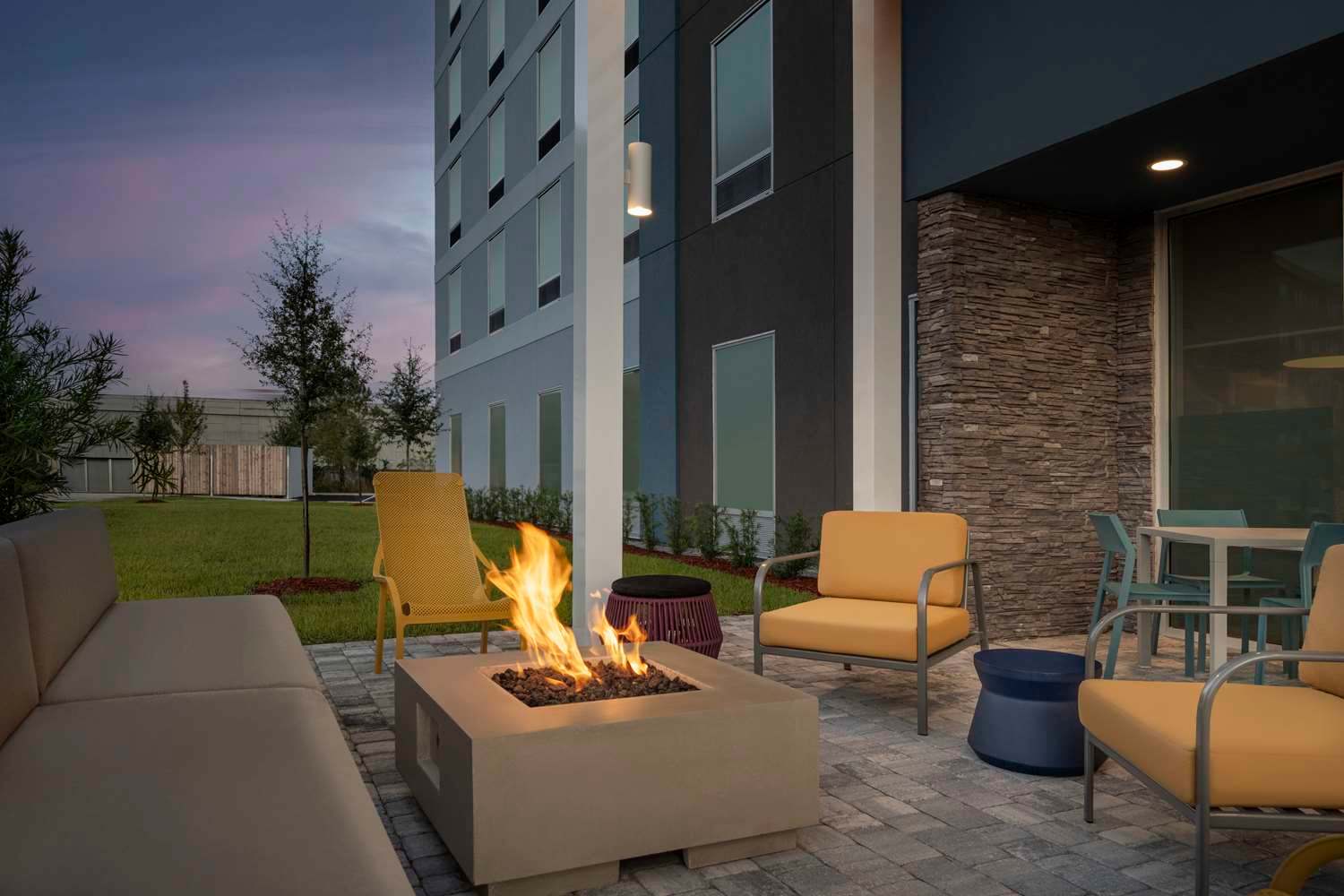 Home2 Suites By Hilton Sanford Orlando North 2