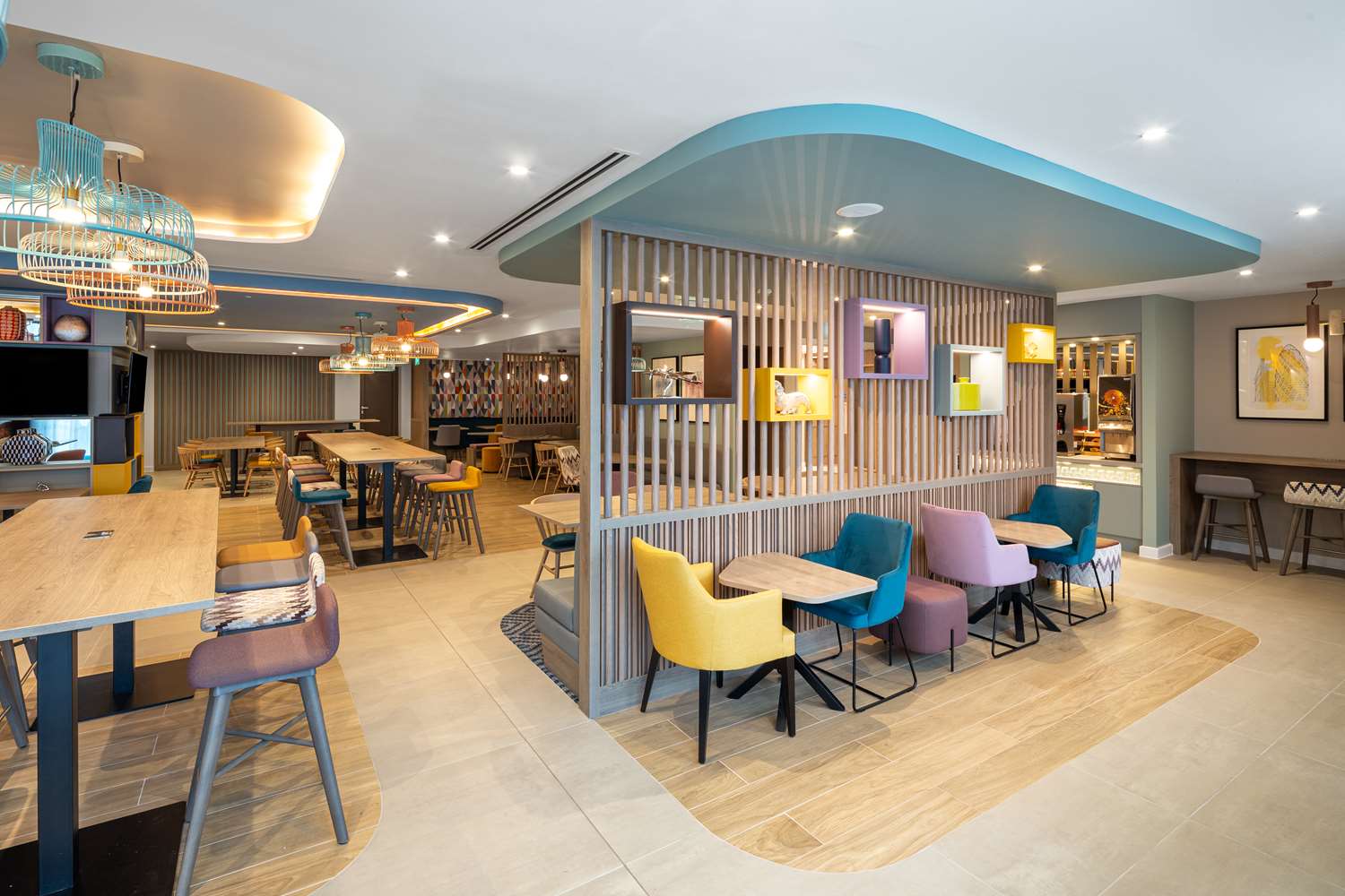 Hampton By Hilton London City 5
