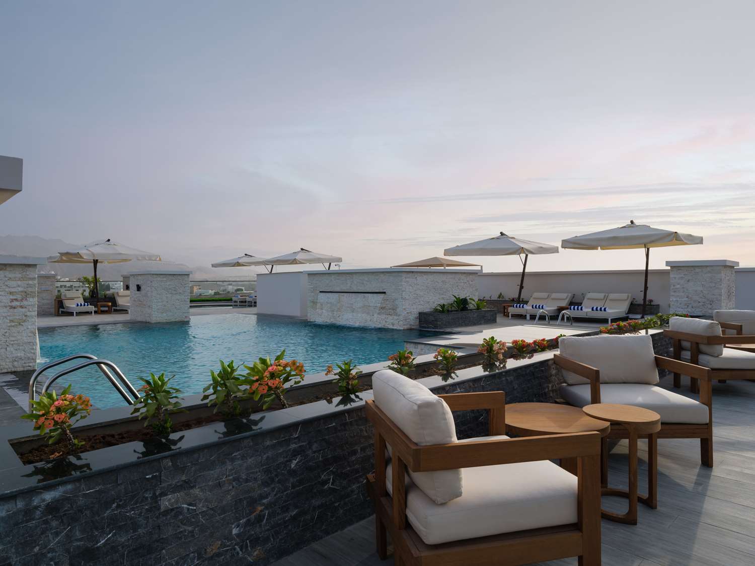 DoubleTree by Hilton Muscat Qurum 4