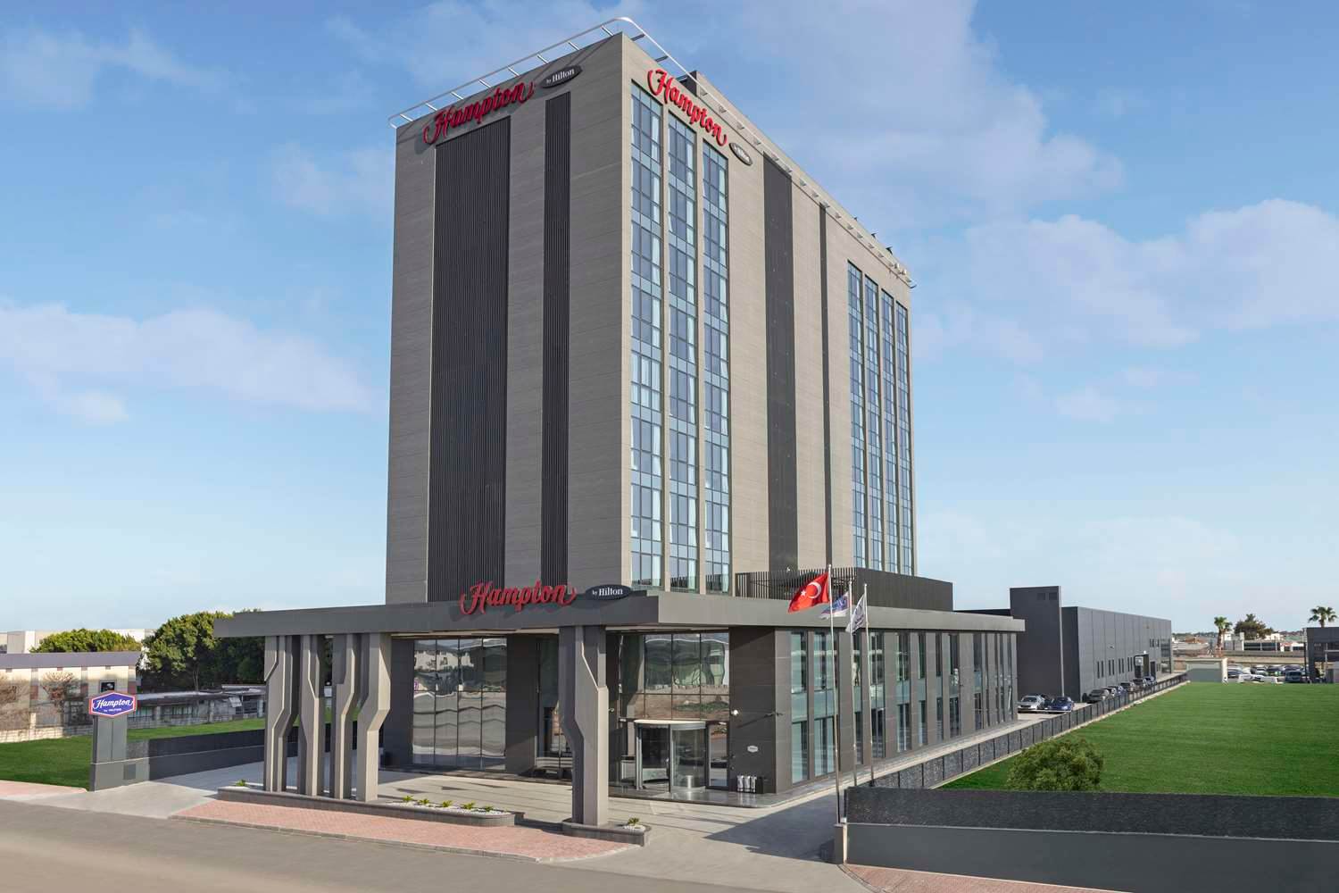 Hampton by Hilton Antalya Airport 2