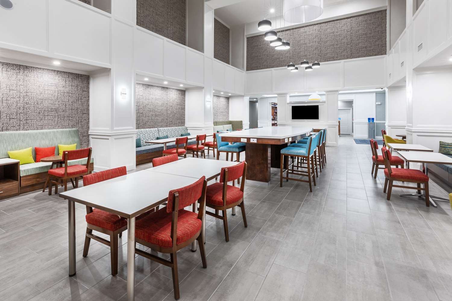 Hampton Inn & Suites Dallas I-30 Cockrell Hill 4