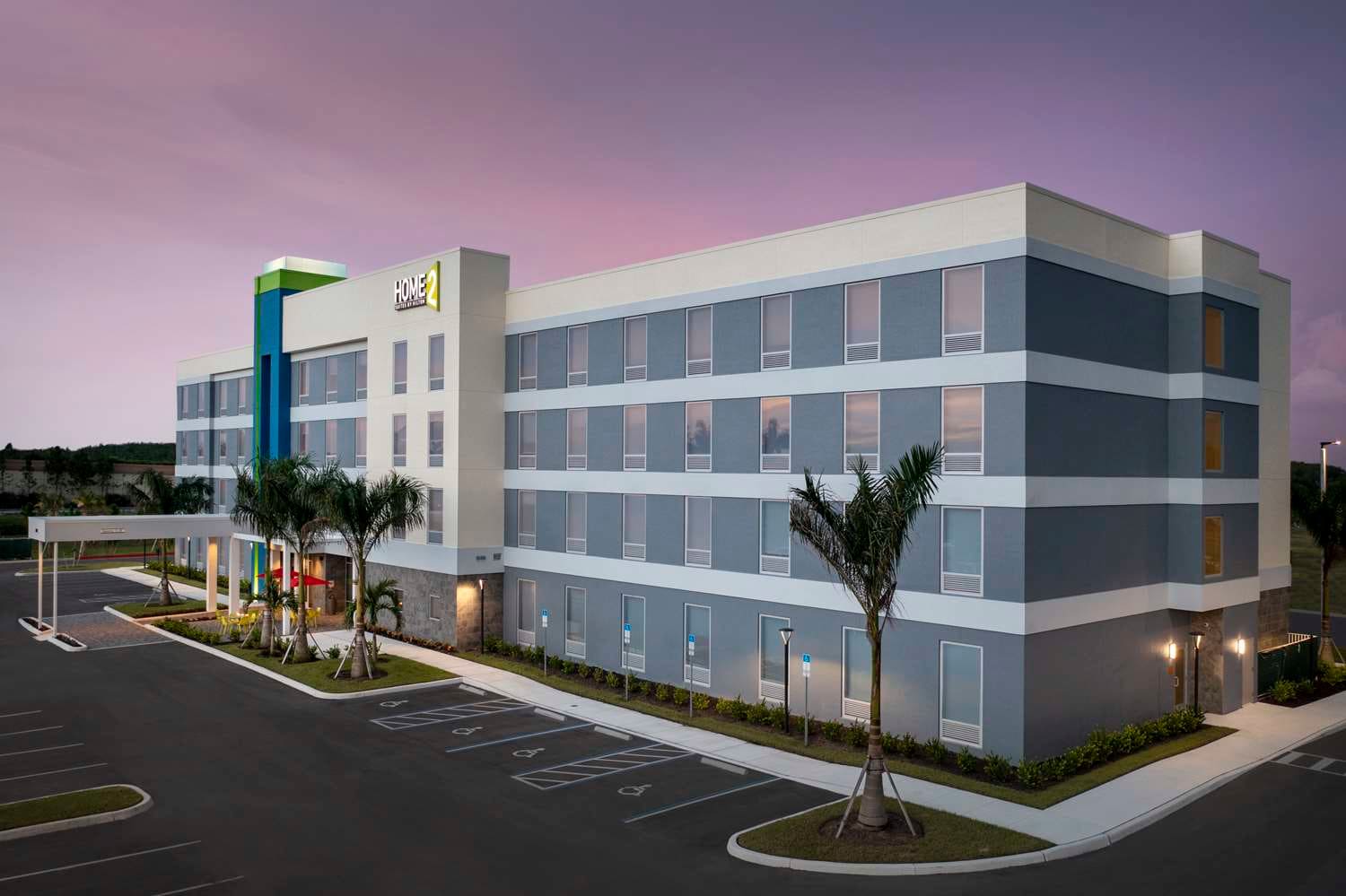 Home2 Suites by Hilton Fort Myers Airport 2