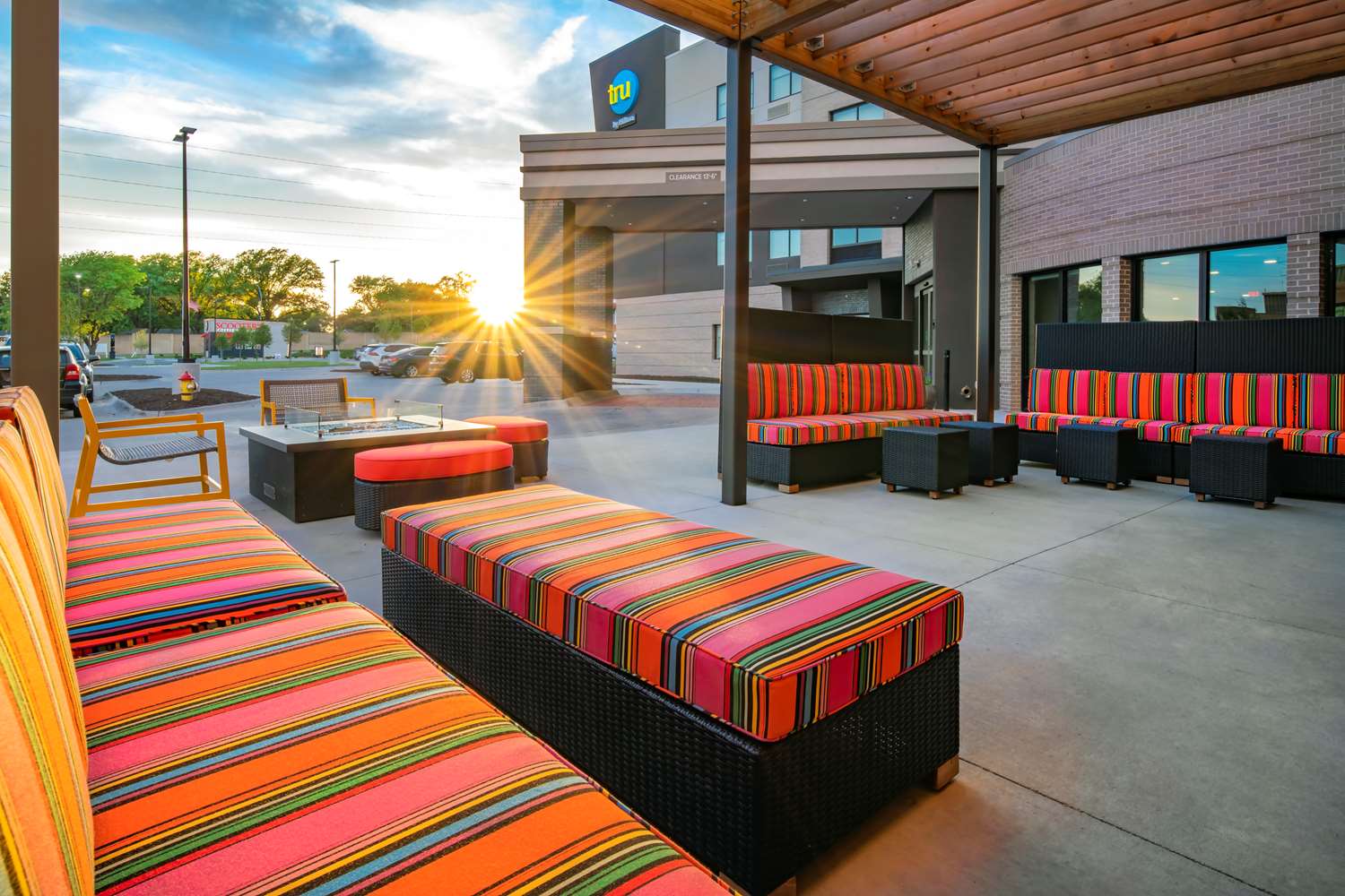 Home2 Suites by Hilton Omaha I-80 at 72nd Street, NE 2