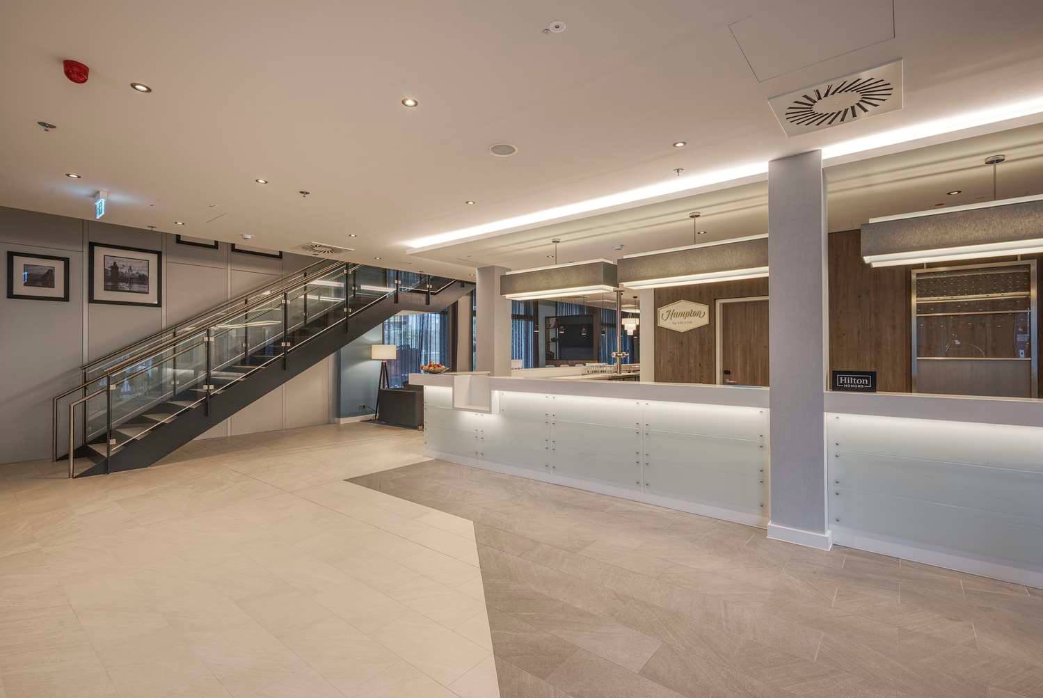 Hampton by Hilton Stuttgart City Centre 5